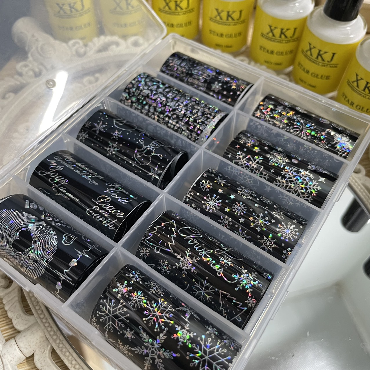 Foil trang trí móng tay siêu đẹp dành cho thợ nail