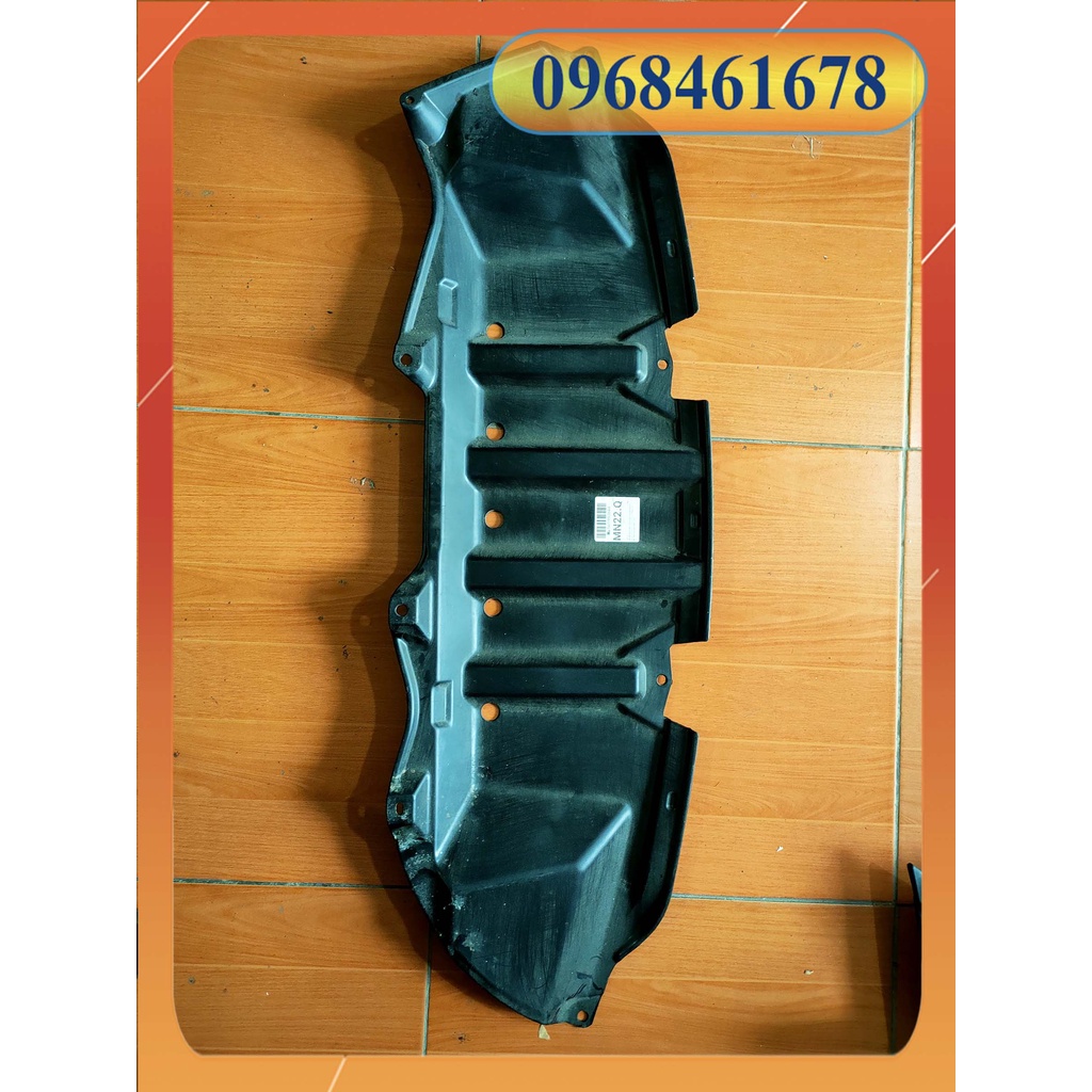 CHẮN BÙN GẦM MÁY ALTIS 08-13 (Miếng giữa)