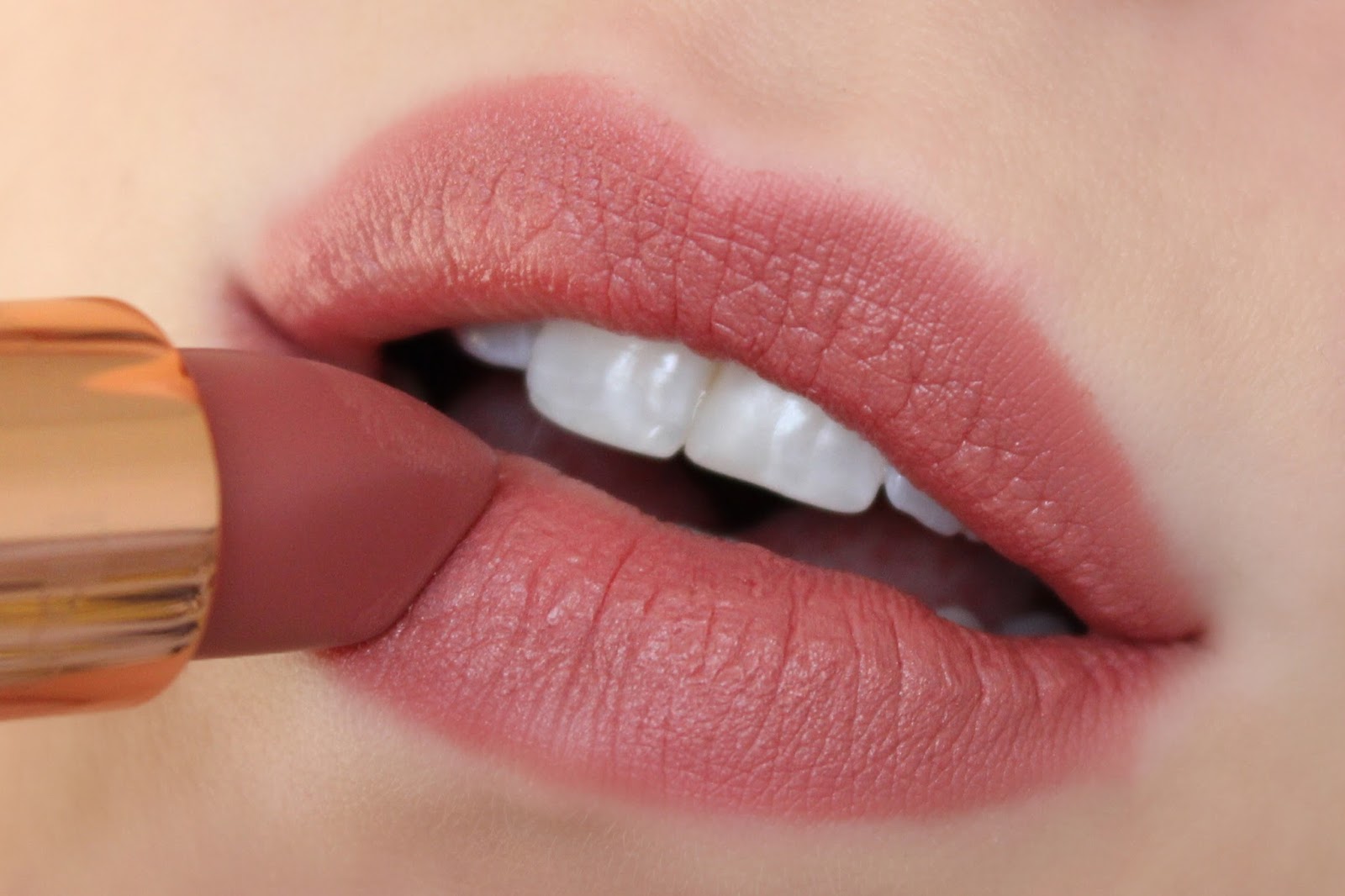 Son Charlotte Tilbury mini 1.1gr - Upmart