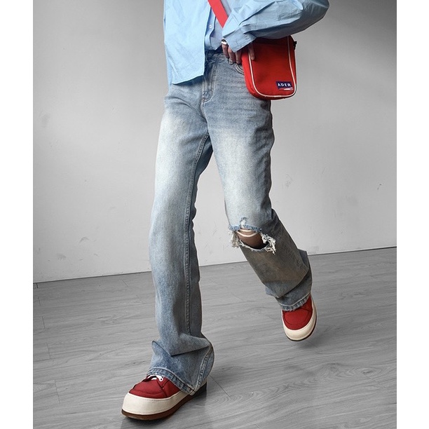 Quần Jeans Ống Loe Rách Gối Playaz