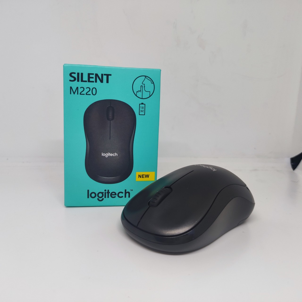 Chuột Không Dây Logitech M220 Không Tiếng Động