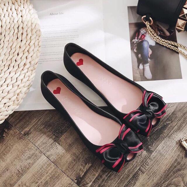 Giày búp bê nhựa thái thơm (fullbox) form nhỏ .