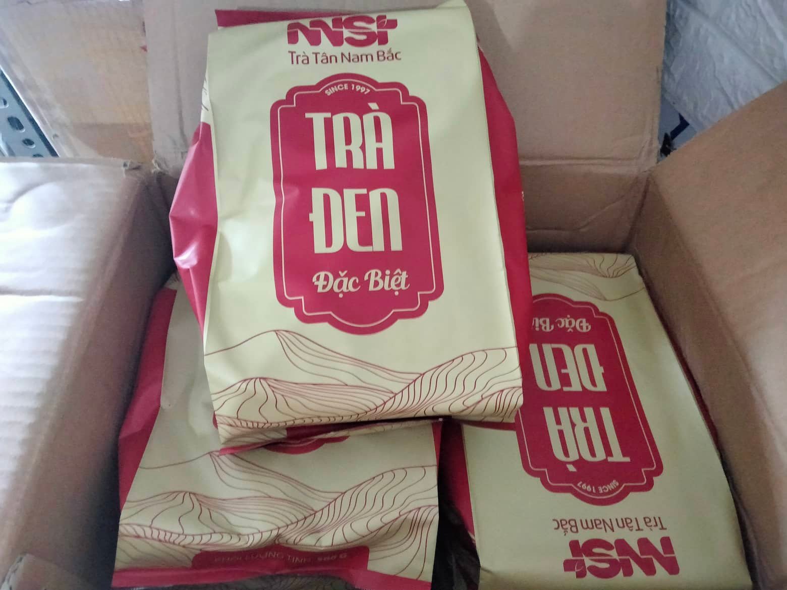 TRÀ ĐEN ĐẶC BIỆT TÂN NAM BẮC 500GR