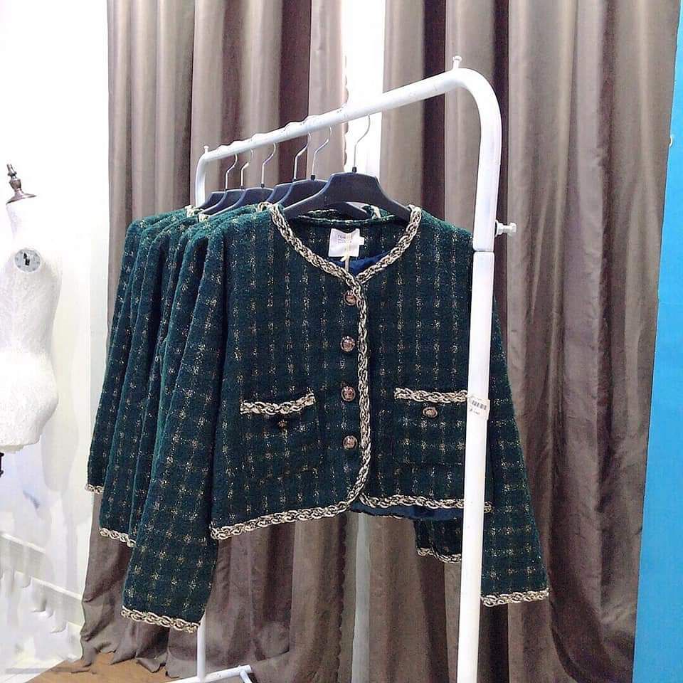 Áo dạ tweed hoàng gia