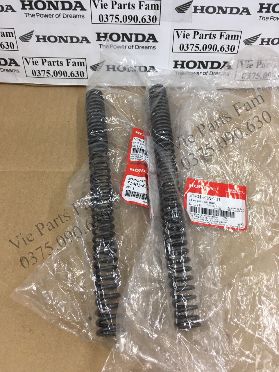 Cặp lò xo phuộc trước, lò xo giảm xóc trước sh mode 2020-2021-2022, hàng din honda mới 100%