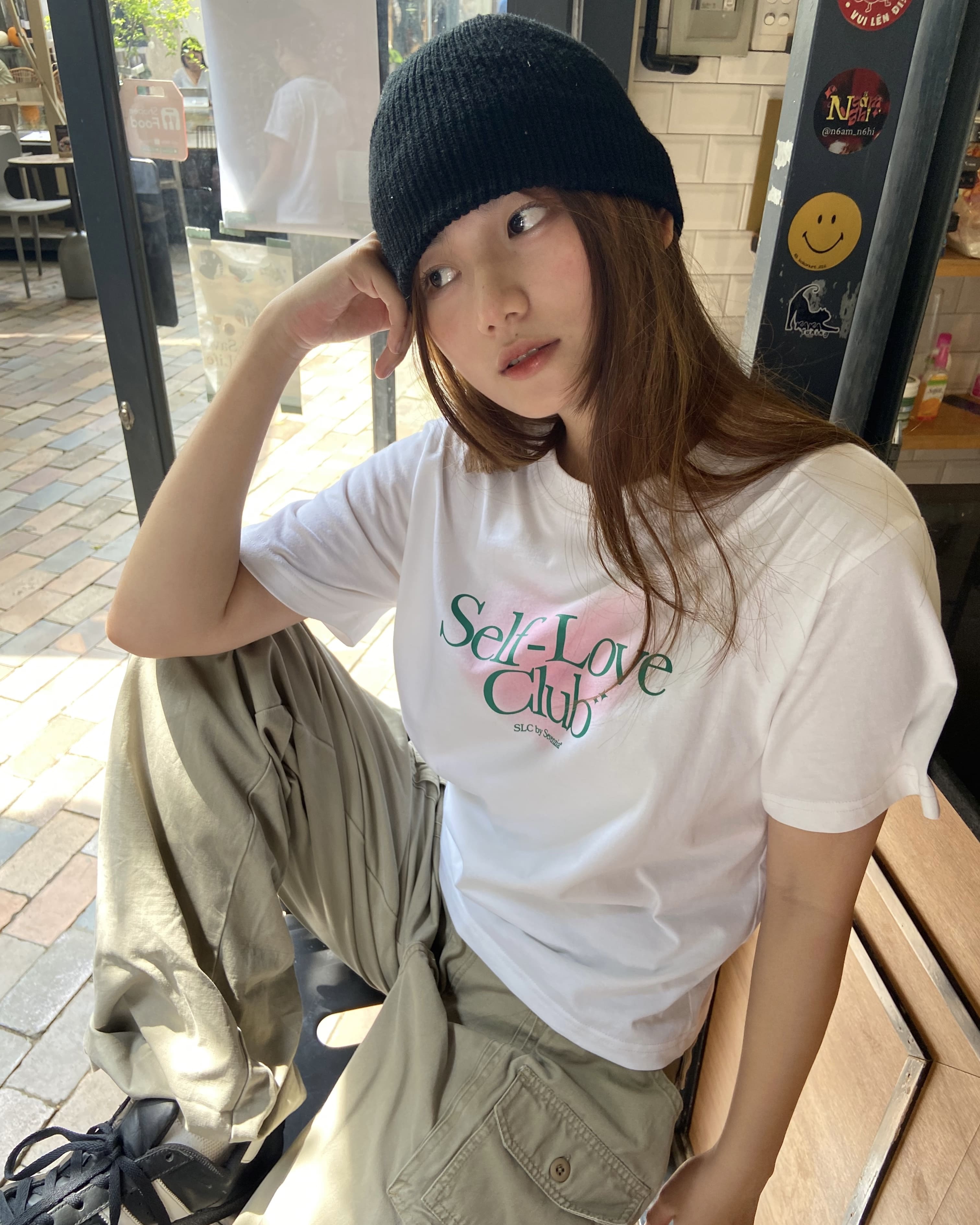Áo thun form nữ SLC - regular tee "Pink Heart" - Trắng