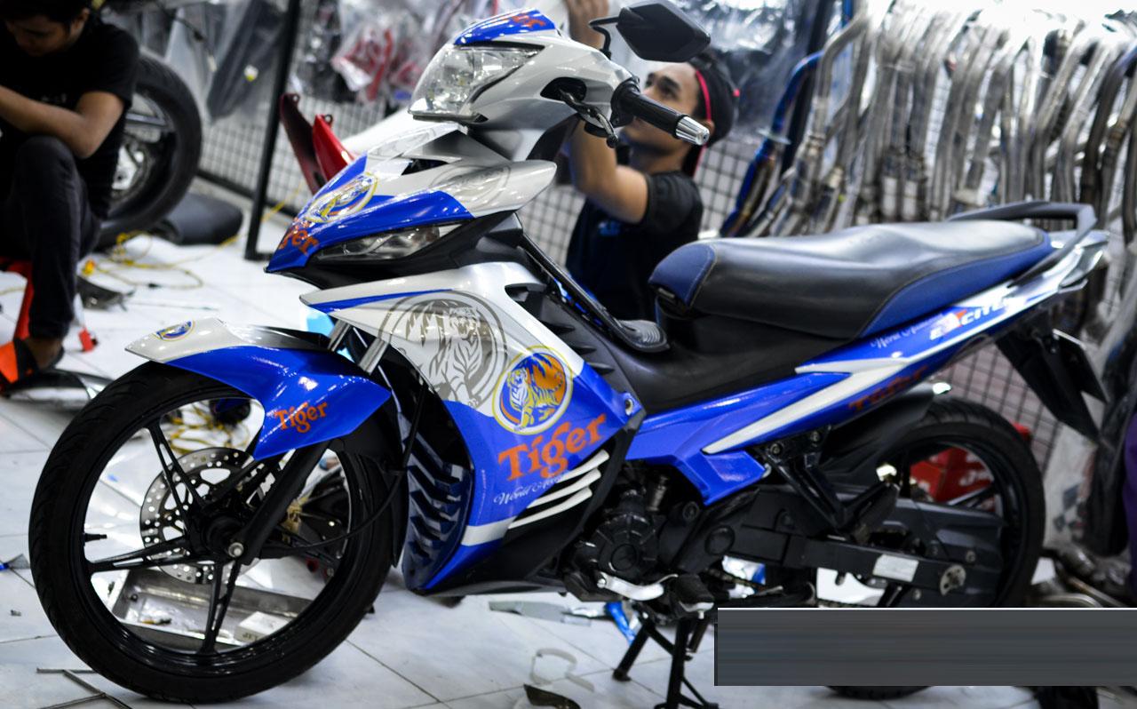 Tem trùm xe máy ex135 Xanh Bạc Tiger - Độ tem xe máy ex135 thiết kế theo yêu cầu - Chế tem trùm xe máy exciter 135 rẻ đẹp