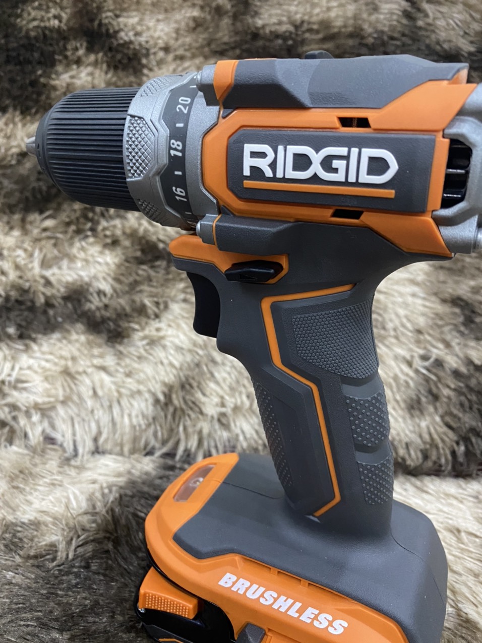 Máy khoan chính hãng Ridgid R8701 18V Sub-Compact BRUSHLESS.