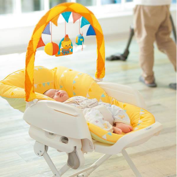 Ghế nôi cho bé đa năng  vui nhộn Joy Combi