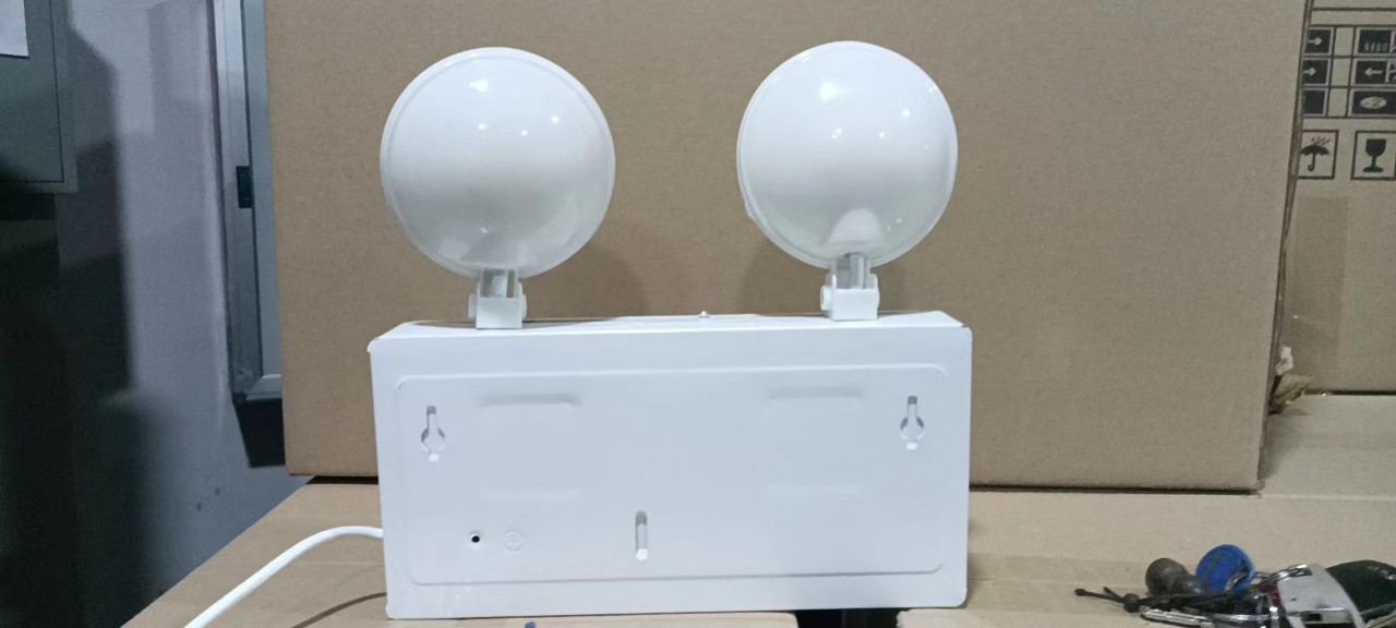 Đèn báo sự cố, đèn chiếu sáng khẩn cấp