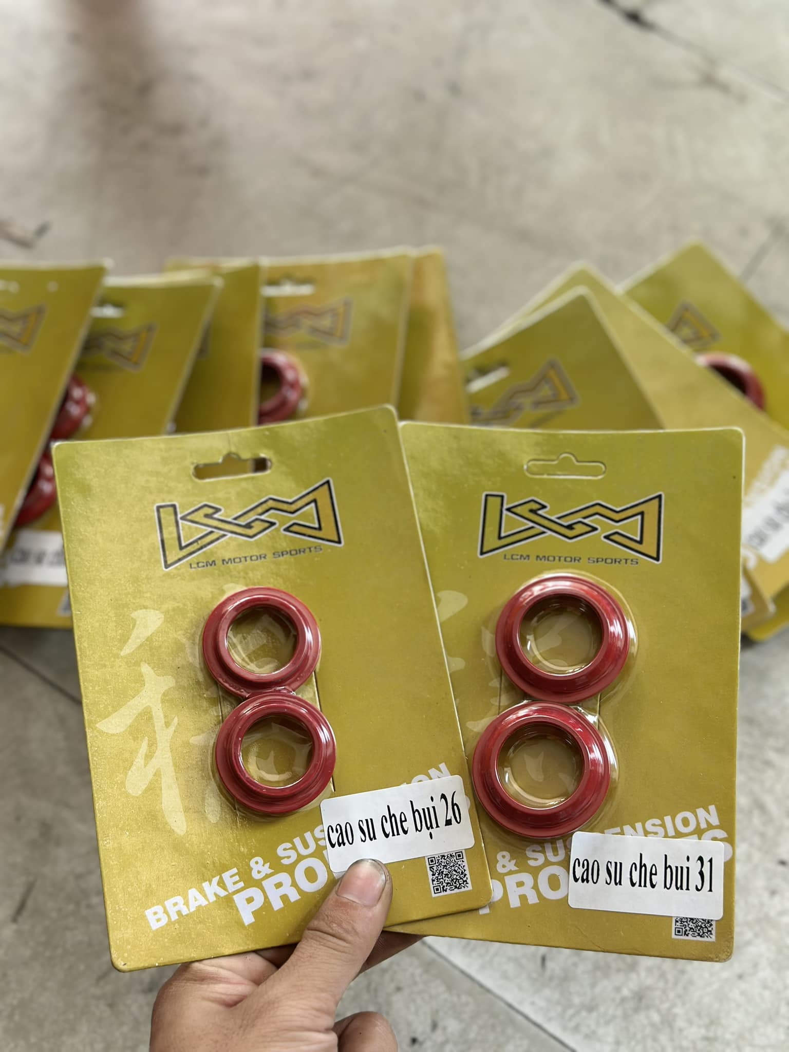 Cao Su Che Bụi LCM