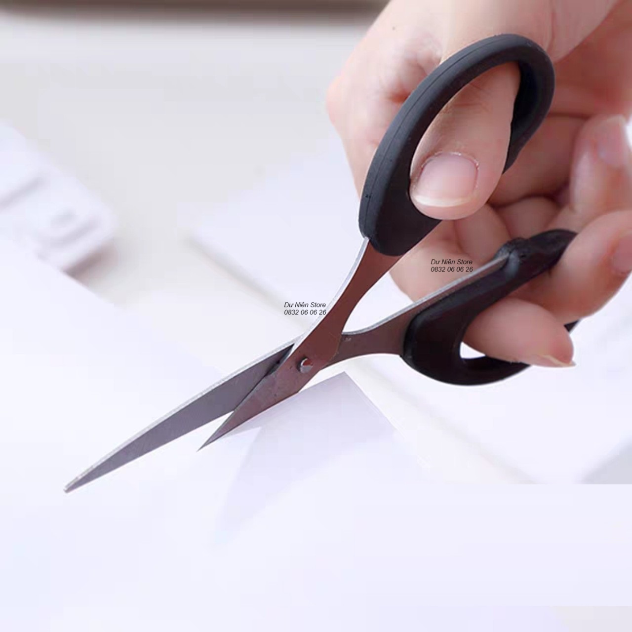Student Paper Cutting Scissors.