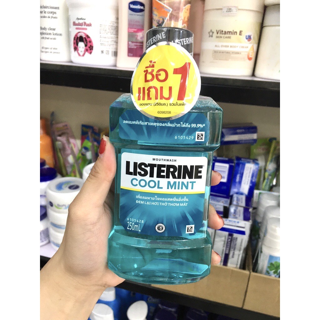 Combo 2 chai nước súc miệng LISTERINE Thái Lan