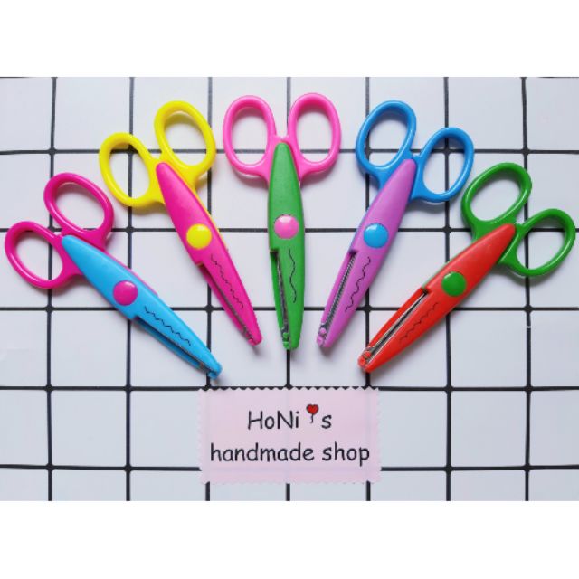 Kéo Cắt Răng Cưa Đường Viền Nhiều Mẫu