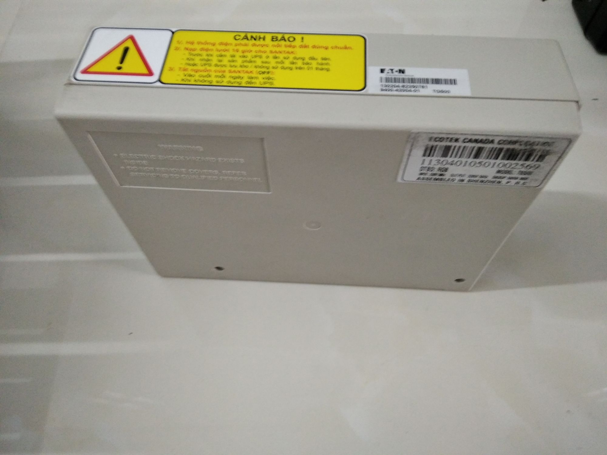 BỘ LƯU ĐIỆN (UPS) OFFLINE SANTAK TG500