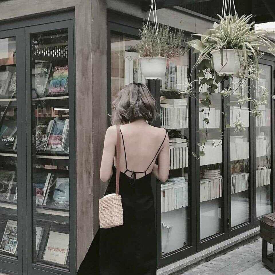 Đầm 2 dây hở lưng