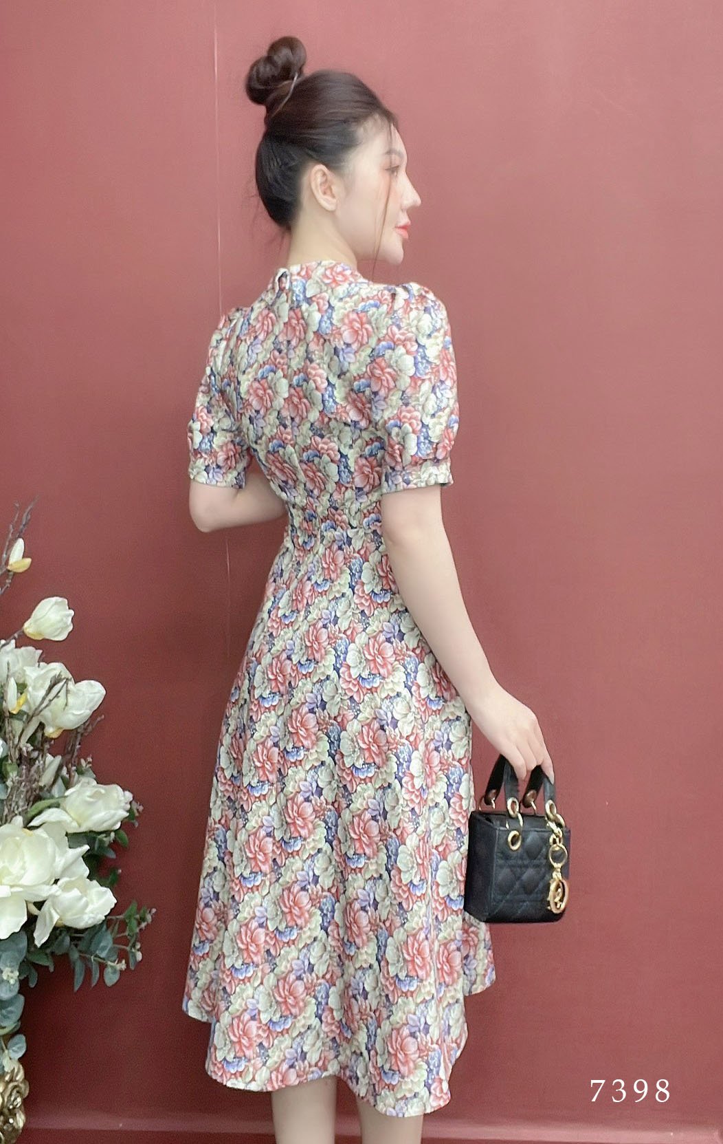 Đầm EMY EM7398 Xoè Hoa Cổ Lá
