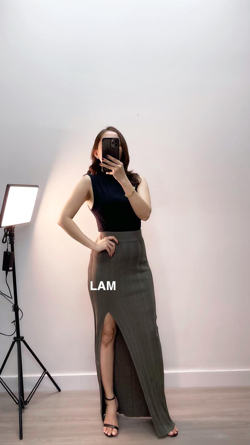 Chân váy GUESS SKIRT