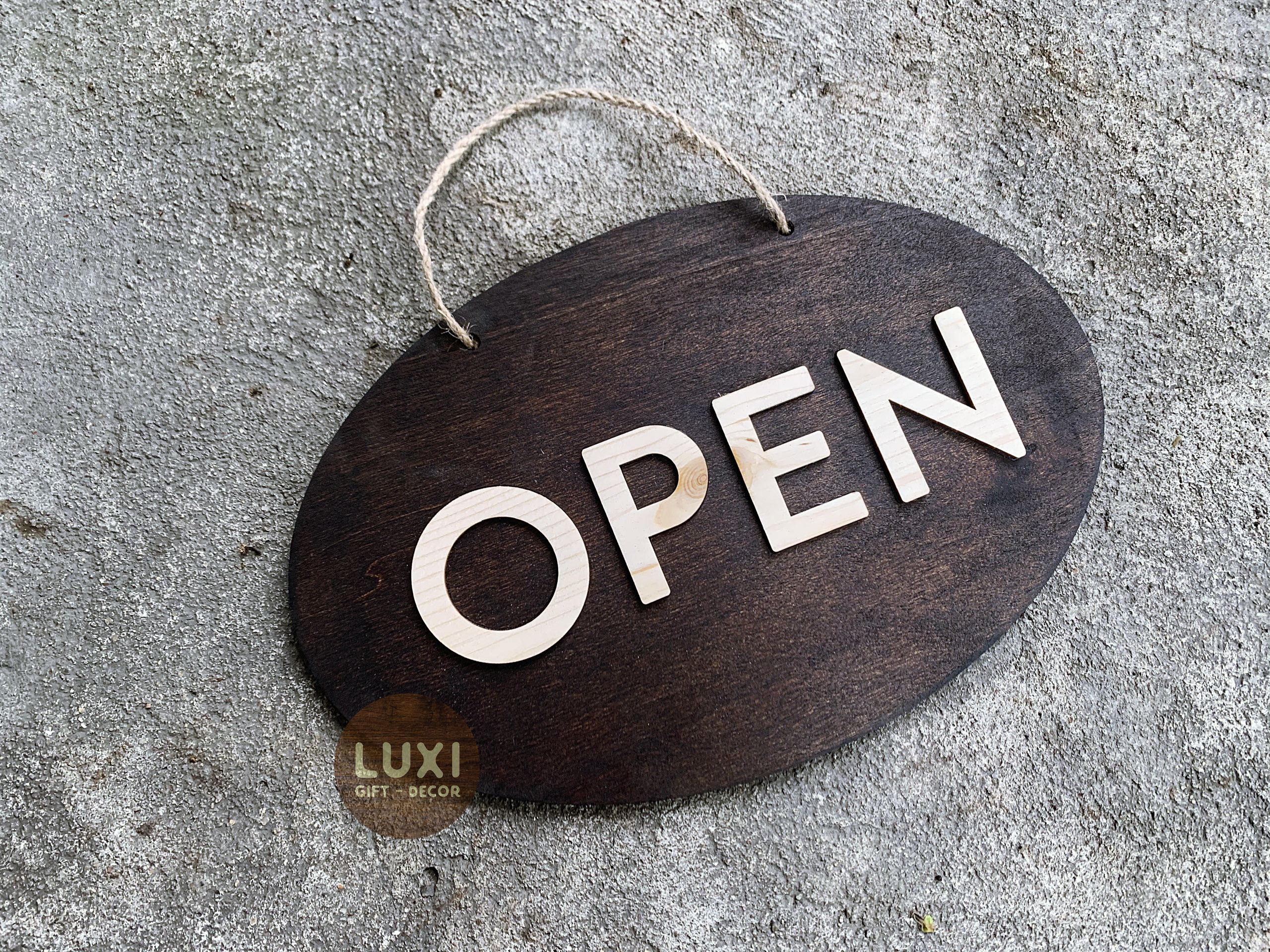 Bảng gỗ treo cửa 2 mặt Open – Close 04 LUXI decor