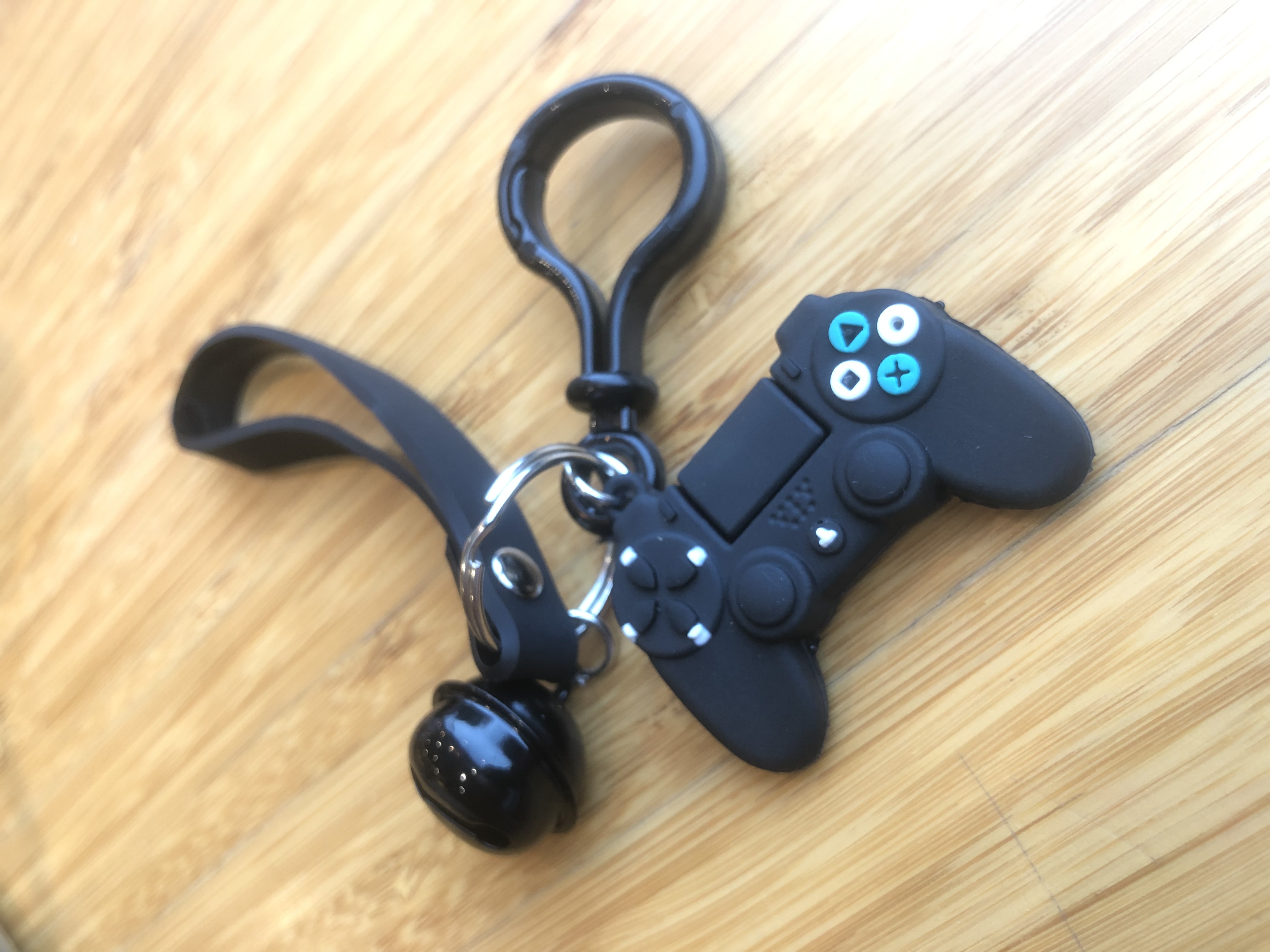 Móc khóa tay cầm Playstation