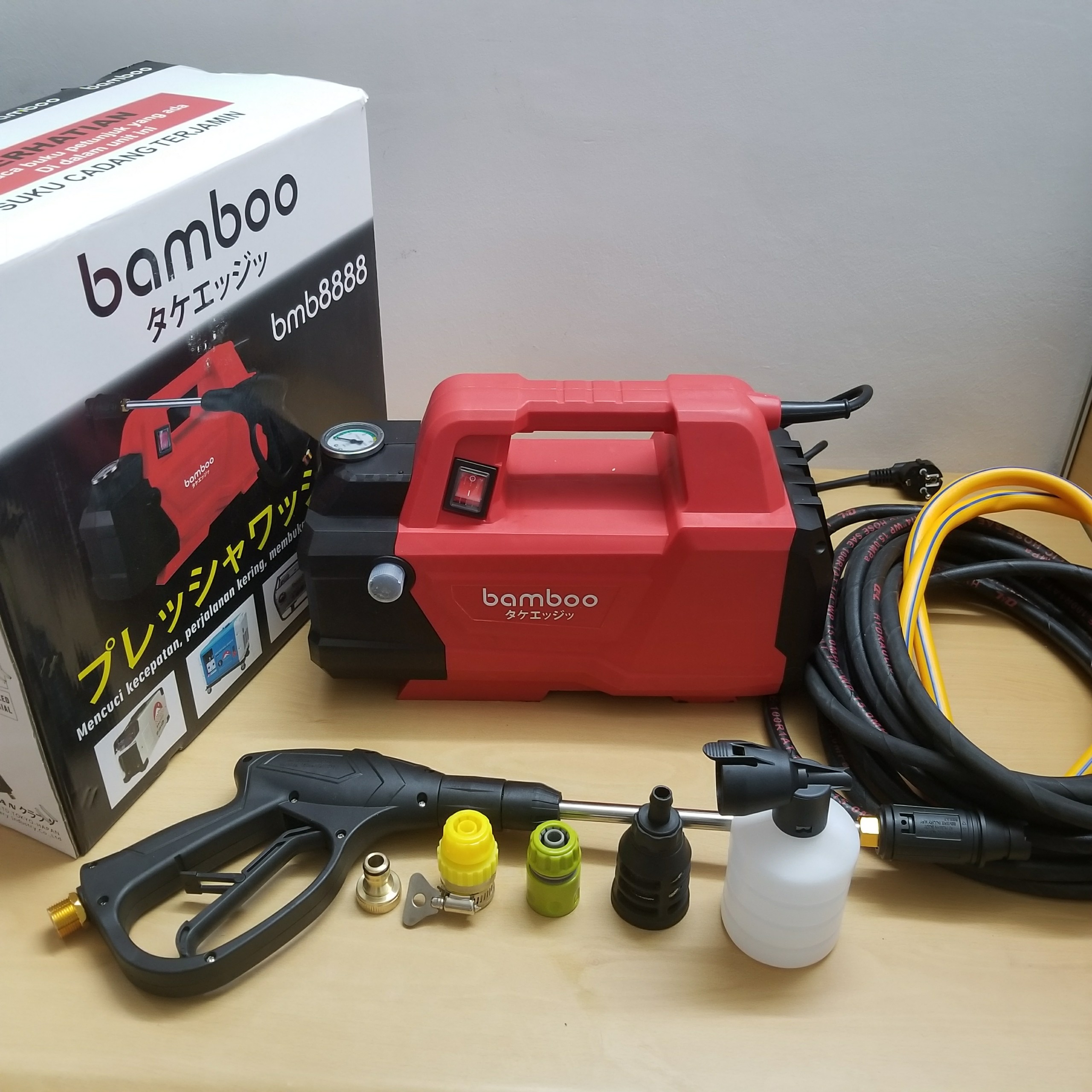 Máy Rửa Xe Mini 2000W Bamboo 8888