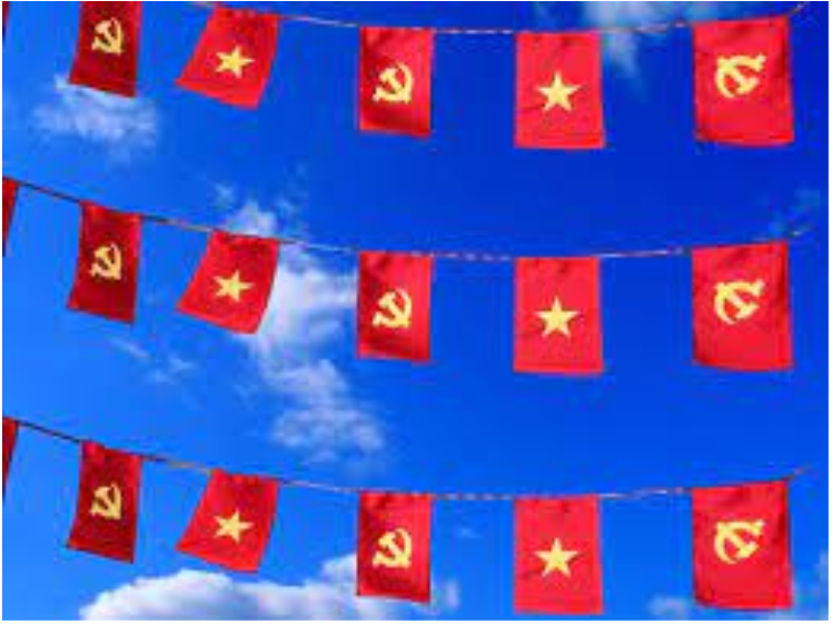 Cuộn cờ dây đảng - tổ quốc là biểu tượng thống nhất, đoàn kết của toàn dân tộc Việt Nam. Cờ dây đảng thể hiện ý chí đoàn kết của Đảng, còn cờ dây Tổ quốc là biểu tượng của sự toàn vẹn đất nước. Hãy xem hình ảnh về Cuộn cờ dây đảng - tổ quốc để hiểu rõ hơn về ý nghĩa của chúng.