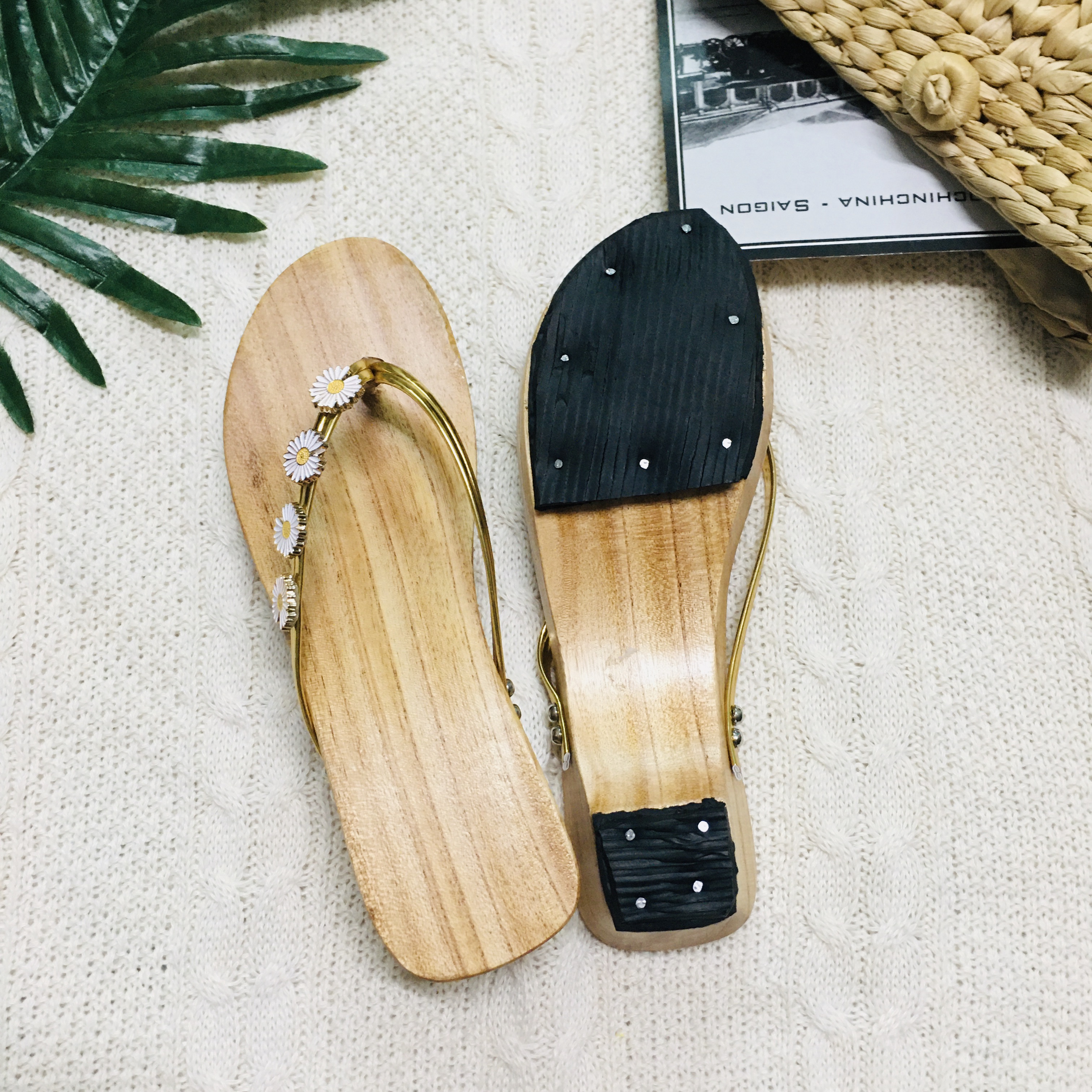 [HCM]GUỐC GỖ MỘC QUAI HOA KẸP CAO 5CM