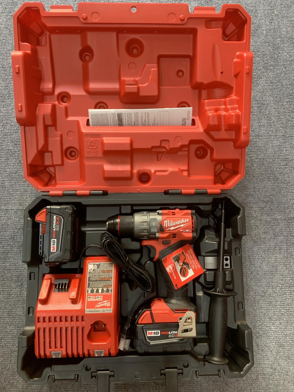 Máy khoan pin 18V FUEL Milwaukee 2904