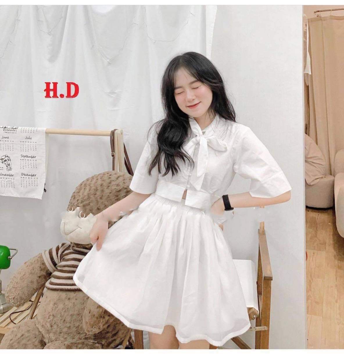 Sét váy  áo croptop trắng  nơ + chân váy xoè
