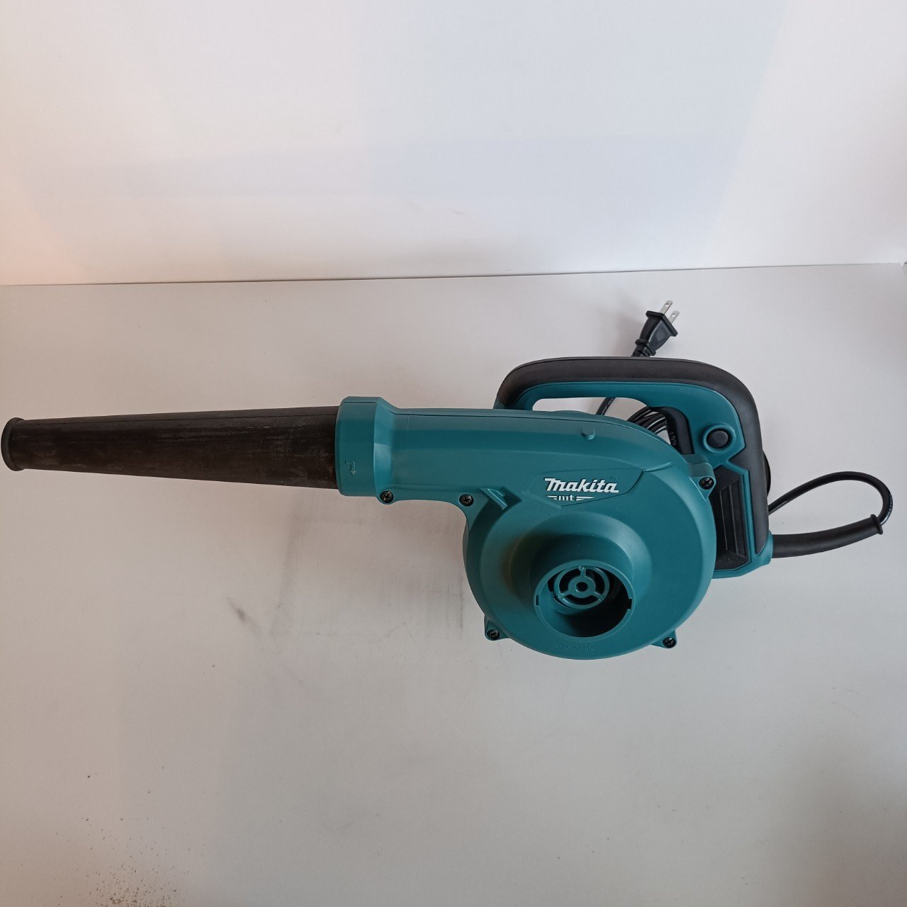 Máy Thổi Makita M4001B
