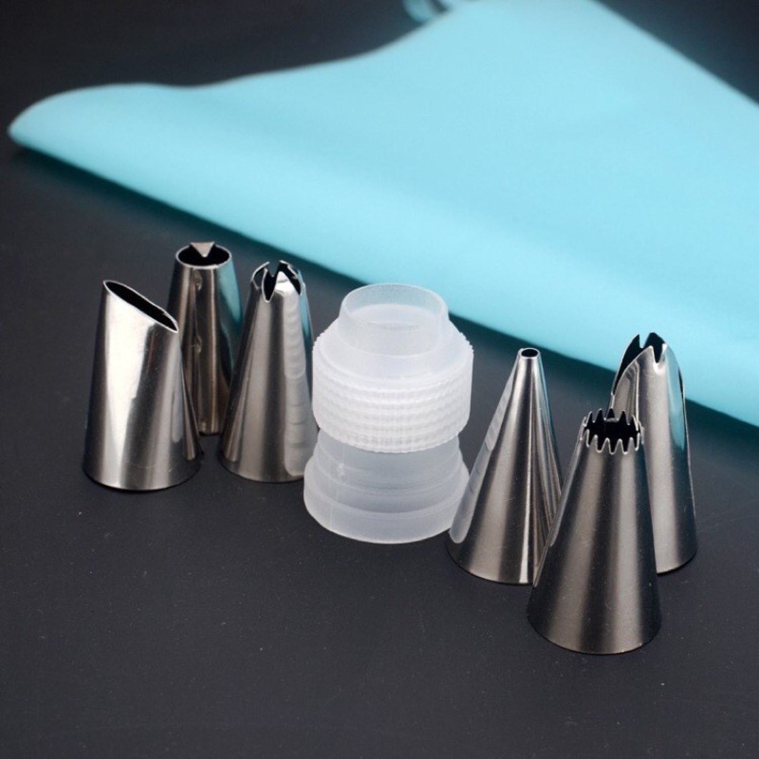 Bộ 6 đui bắt bánh kem (kèm chốt và túi bóp kem silicon)