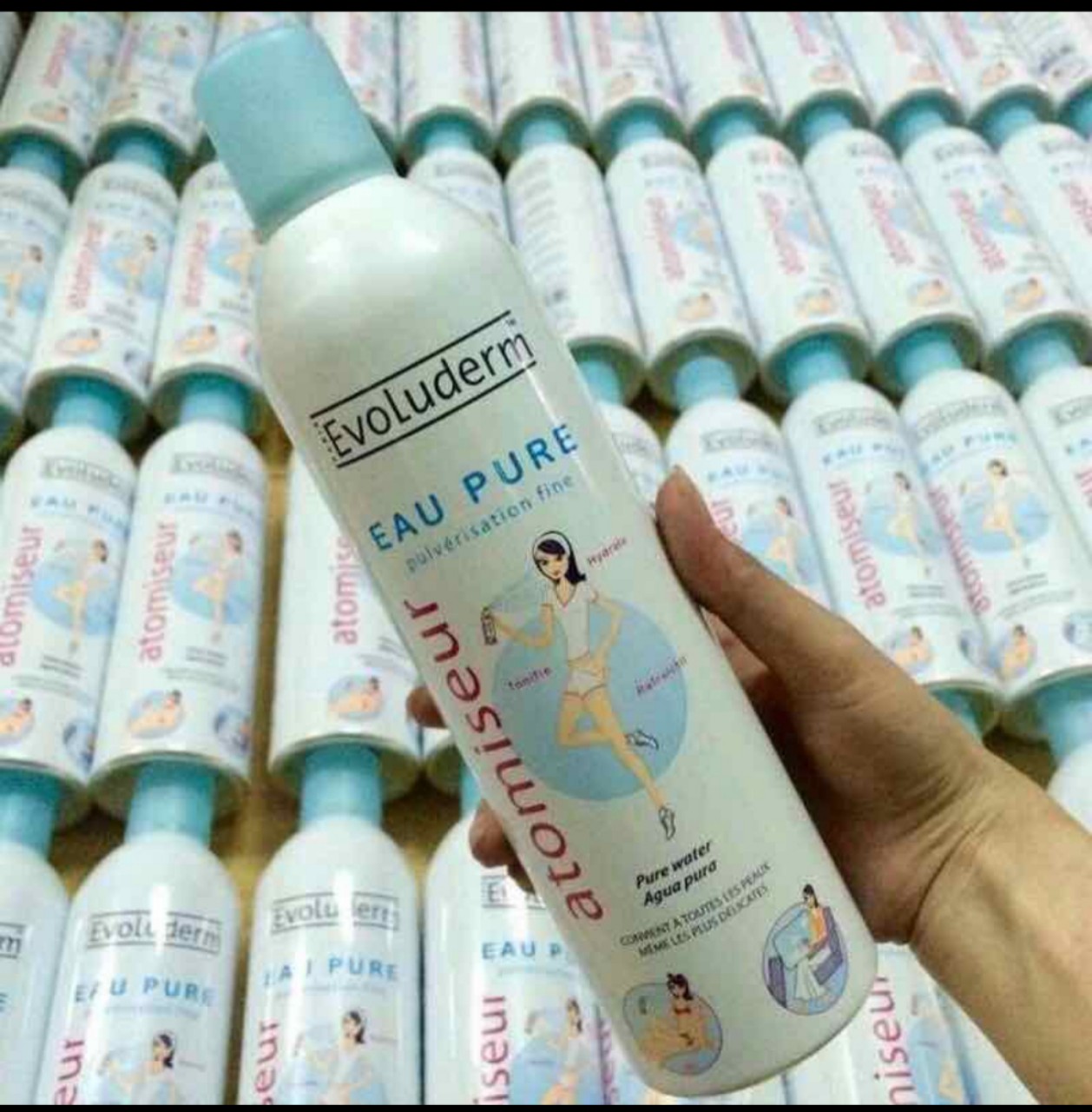 Xịt Khoáng EVOLUDERM ATOMISEUR EAU PURE Cấp Ẩm 150ml