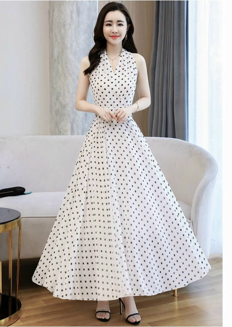 ĐẦM MAXI CHẤM BI CỔ V