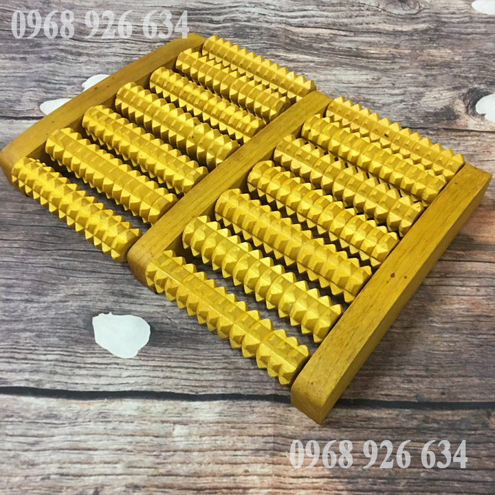 Bàn lăn mát xa chân bằng gỗ 7 hàng - Dụng cụ massage chân bấm huyệt hiệu quả