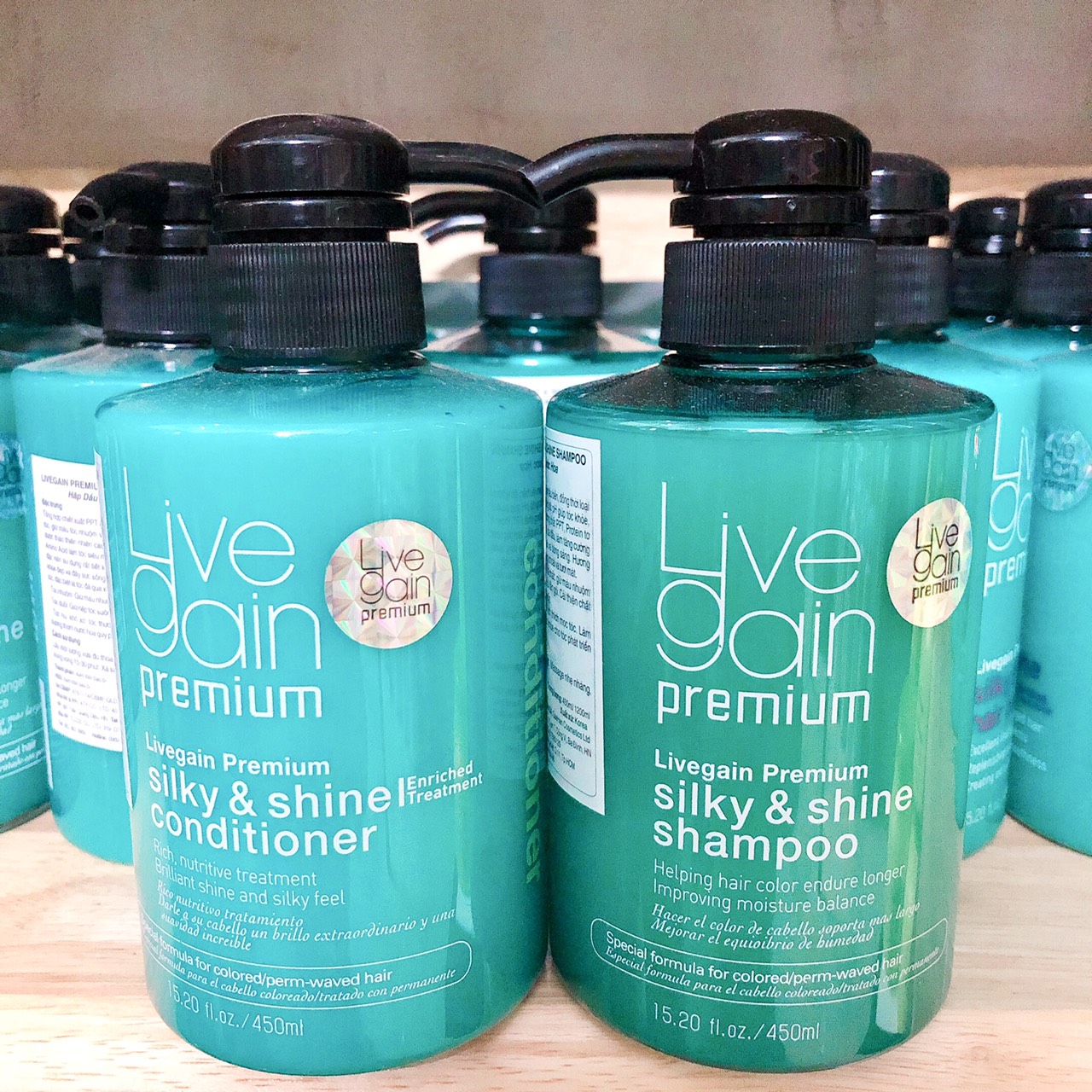 [HCM]DẦU GỘI XẢ LIVEGAIN PREMIUM SILKY & SHINE CHĂM SOC TOC 450ML*2