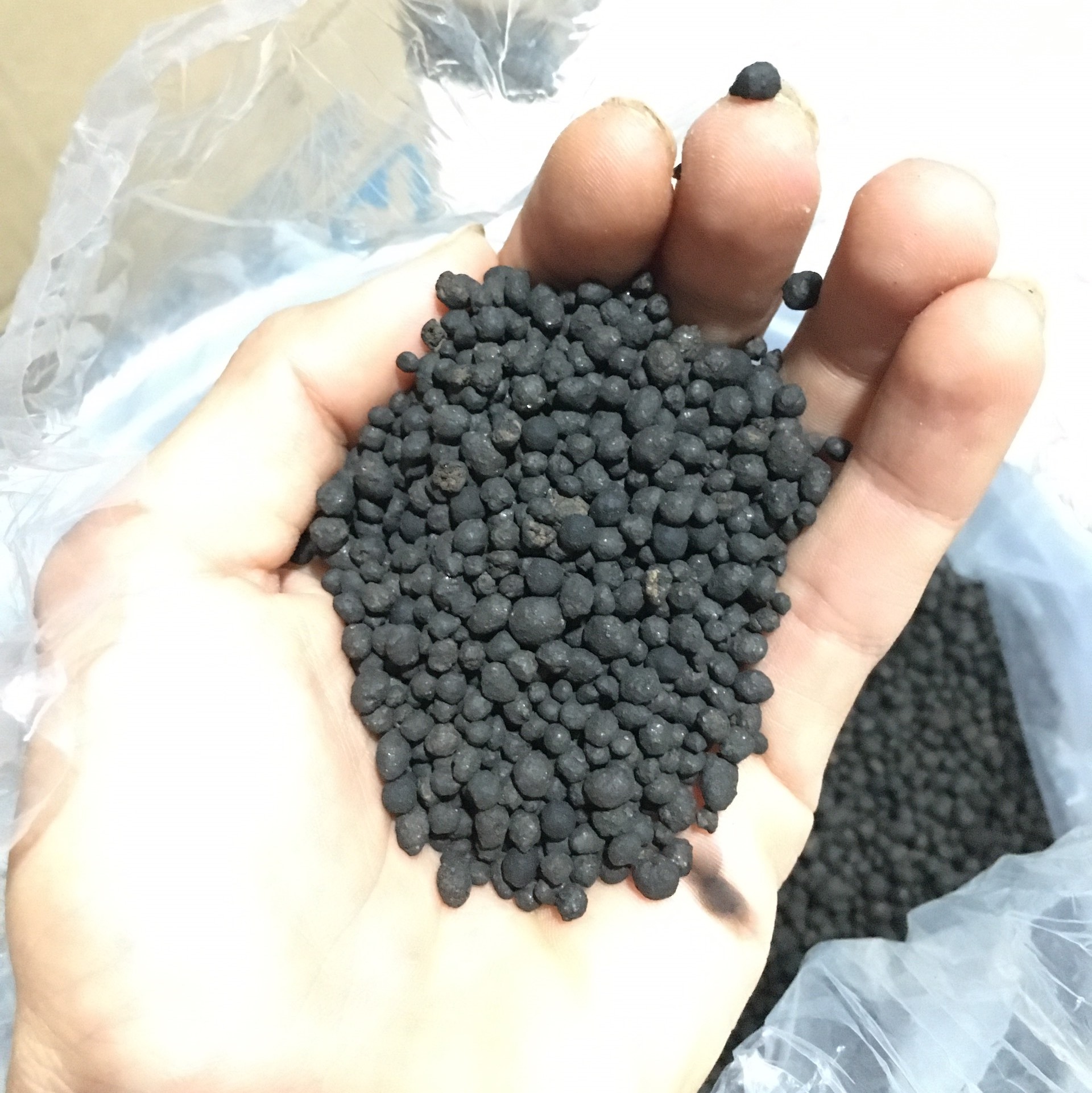 Phân bón đạm cá viên giúp dưỡng rễ dưỡng cây chống thối hoa nứt trái 300gr