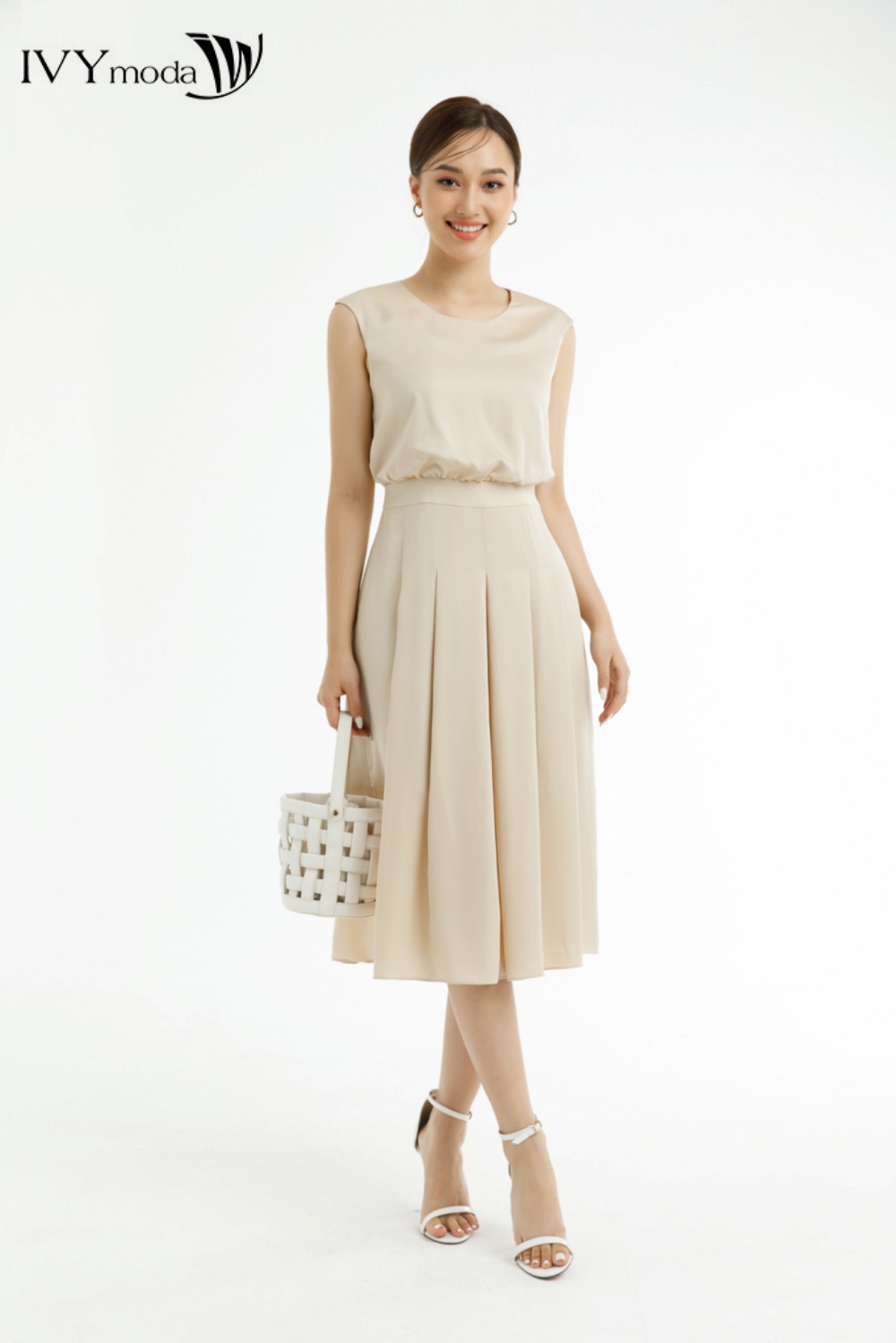 [SINH NHẬT SALE XỊN | VOUCHER GIẢM 100K - MUA 3 GIẢM THÊM 10%] Đầm lụa xòe nhún eo IVY moda MS 48M7573