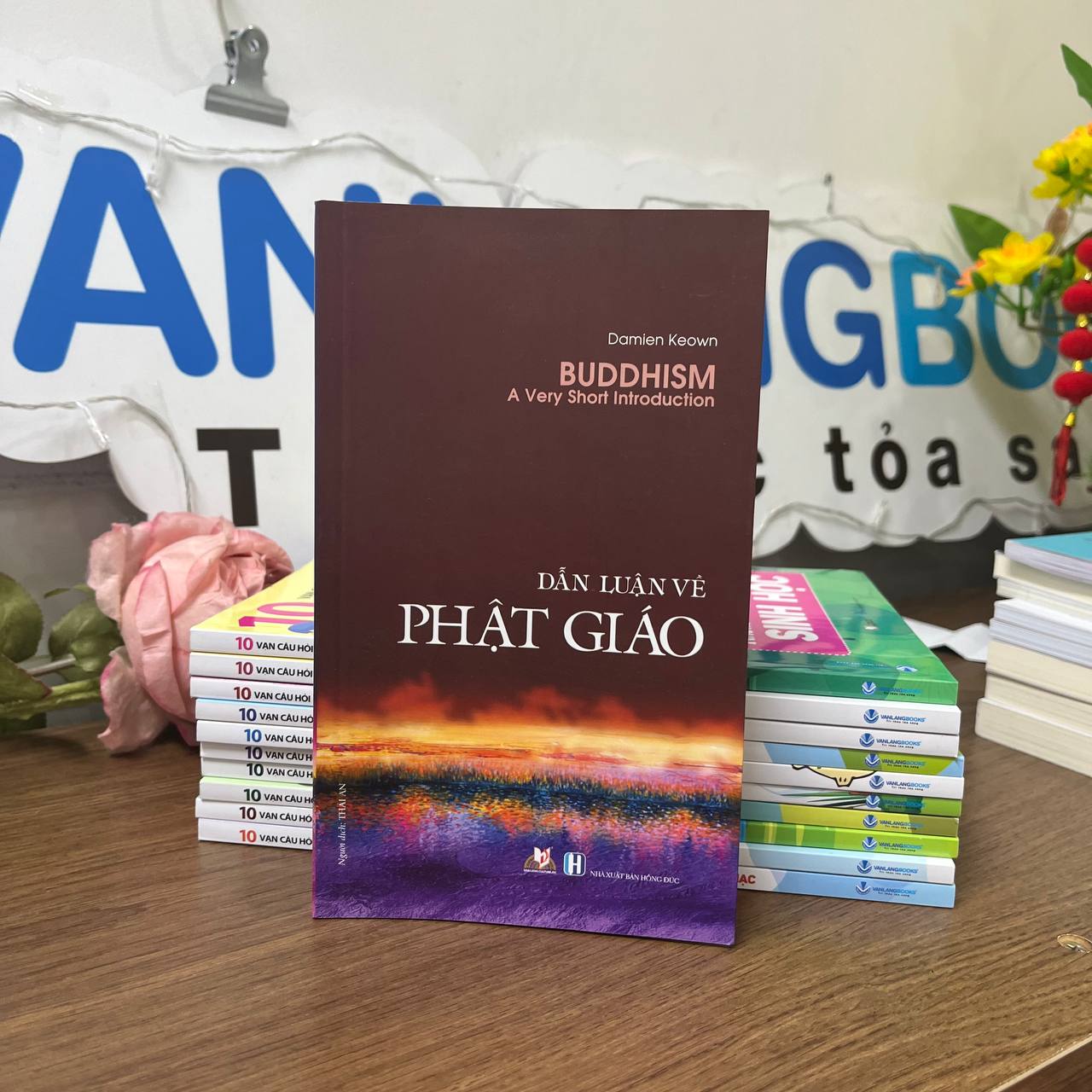 Sách - Dẫn Luận Về Phật Giáo (Tái Bản)-Vanlangbooks