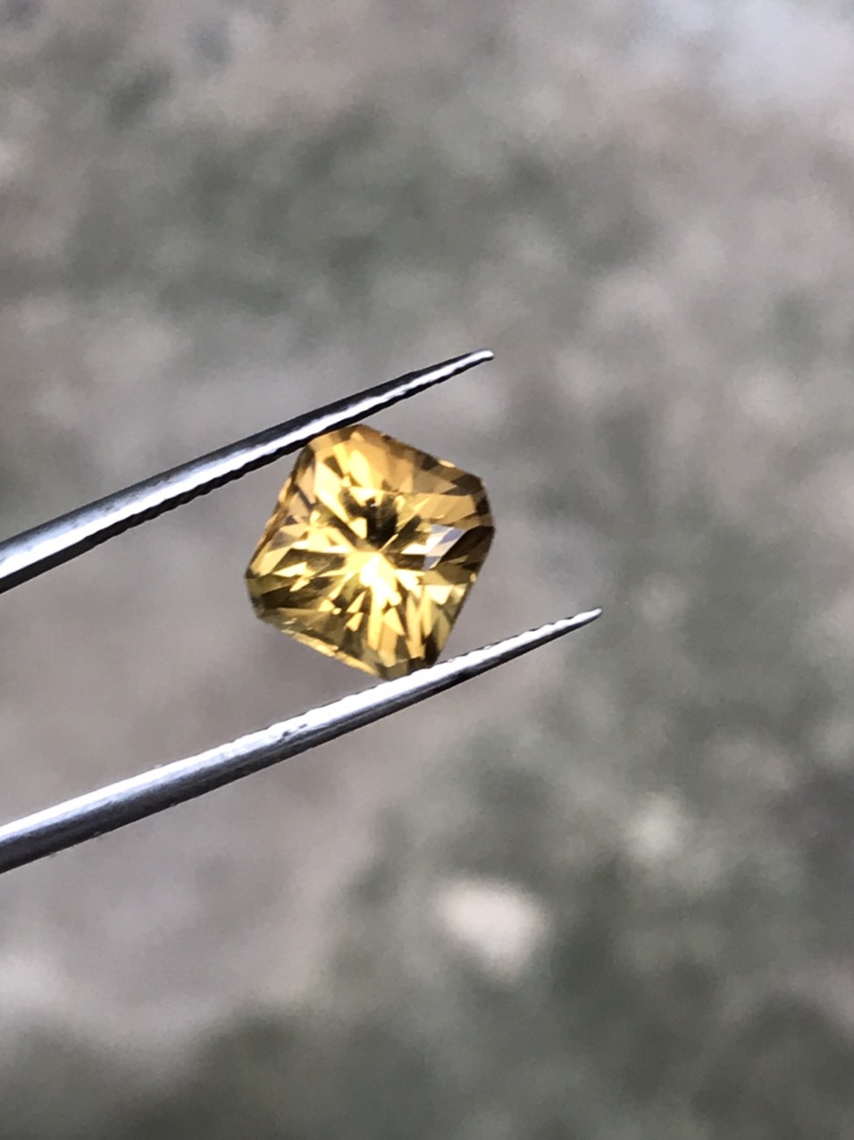[hcm] Đá citrine tự nhiên  (kt 12mm )