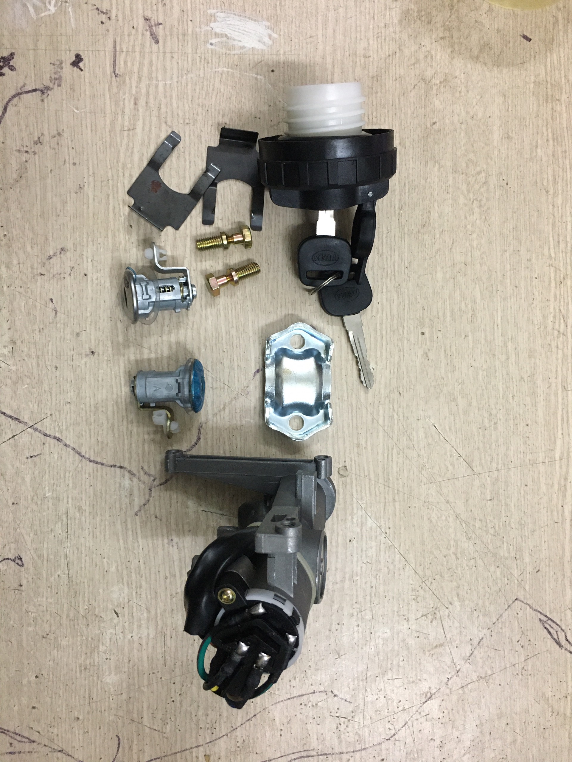 Khóa tổng hợp Sym Sym V5