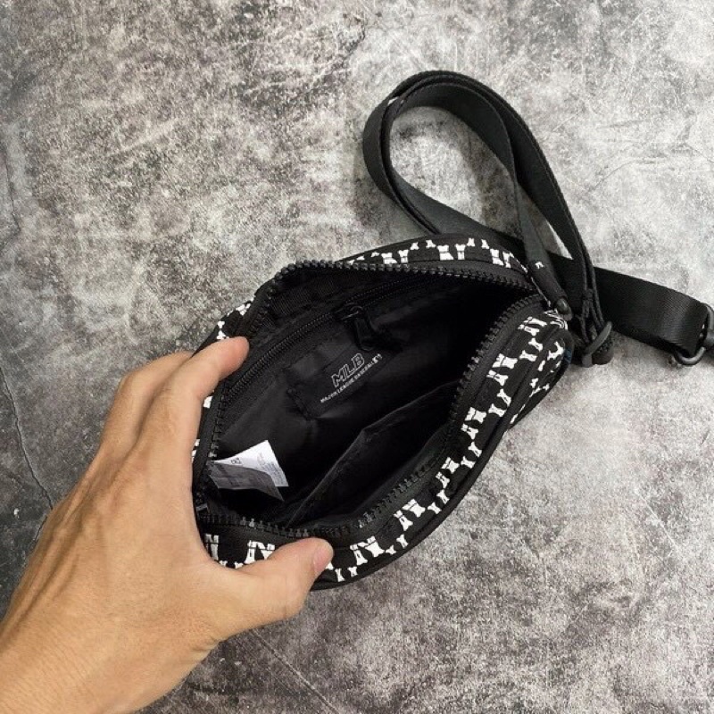 Túi Đeo Chéo MLB NY Cross Bag Monogram Mini Nam Nữ
