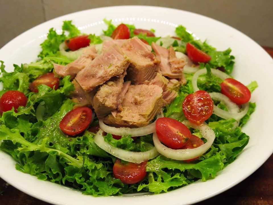Combo 12 lon cá ngừ ngâm dầu (khối) 140g