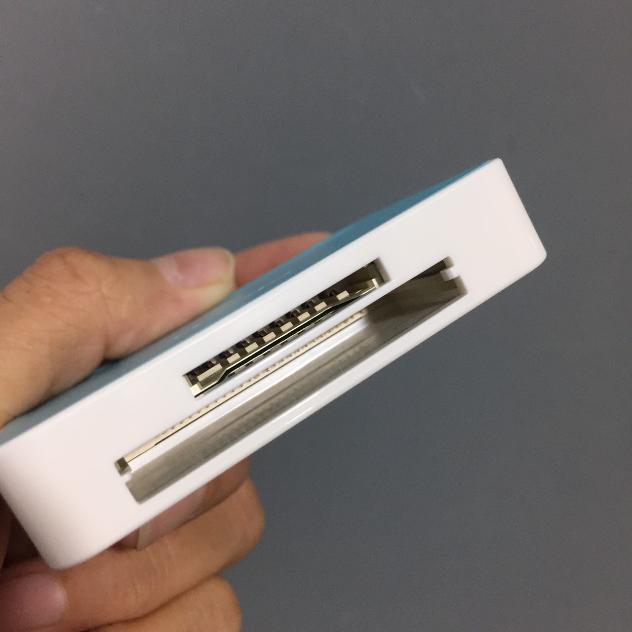 Đầu đọc thẻ nhớ đa năng chuẩn USB2.0 Pisen TS- E069