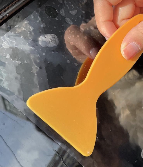 Gạt nhựa vuốt dán decal dán tường - kính ( miết giấy )