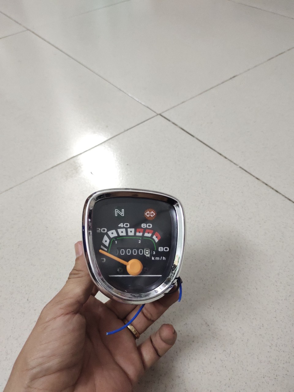 Đồng hồ xe cub 81 kim vàng