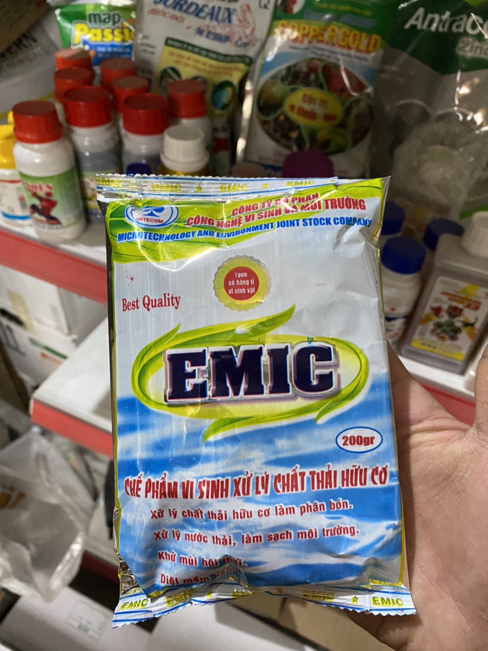 Chế phẩm sinh học EMIC ủ phân xử lý chất thải gói 200gr