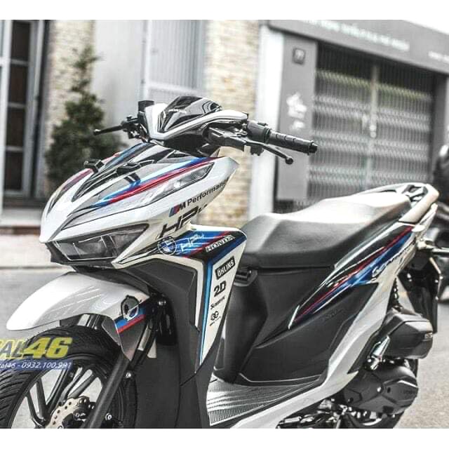 Tem rời Vario Hp4 Crom dán xe bạc