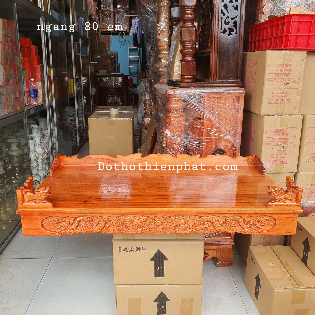 [HCM]Bàn thờ treo tường gỗ xoan màu đỏ ngang 80 cm đế chạm rồng gồm 1 bộ ke rất đẹp