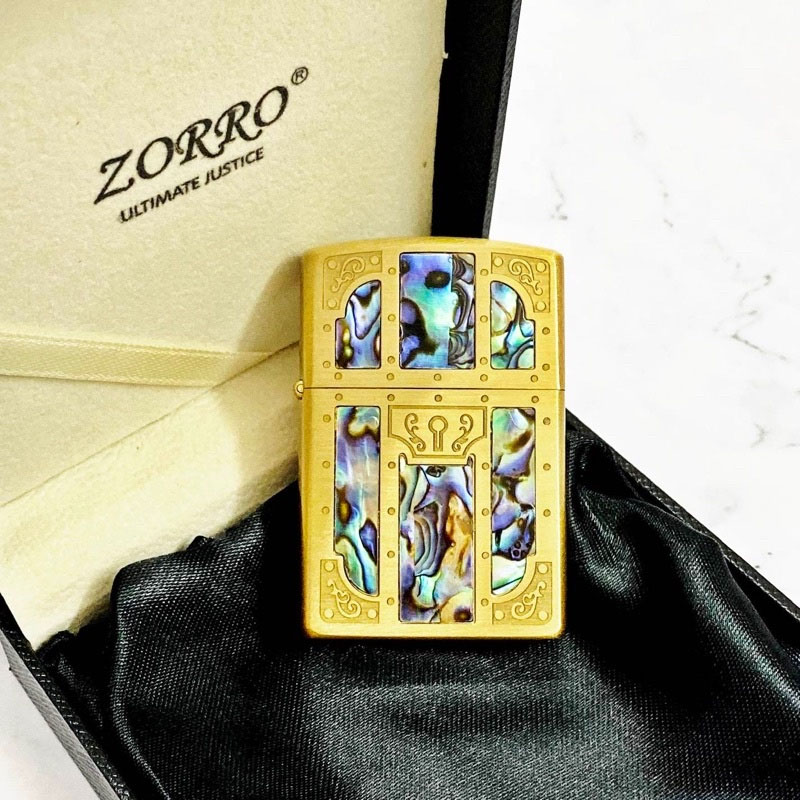 Hộp Quẹt Bật Lửa Xăng Đá Độc Zorro Khảm Xà Cừ ( Không Xăng )