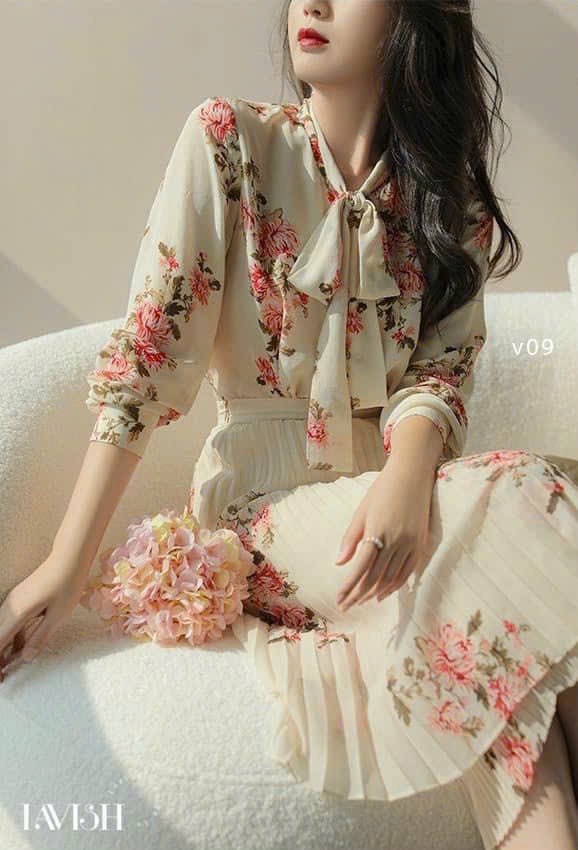 Sét váy thời trang nữ mặc đi du lịch sang chảnh chất voan hoa dập ly áo tiểu thư cột nơ tay dài mix chân váy dập ly chữ A
